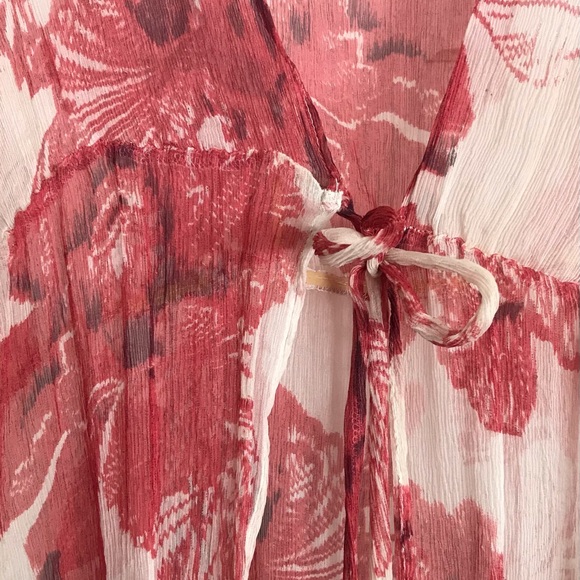 Karen Kane Red Cream Tie Front Top - Picture 3 of 11